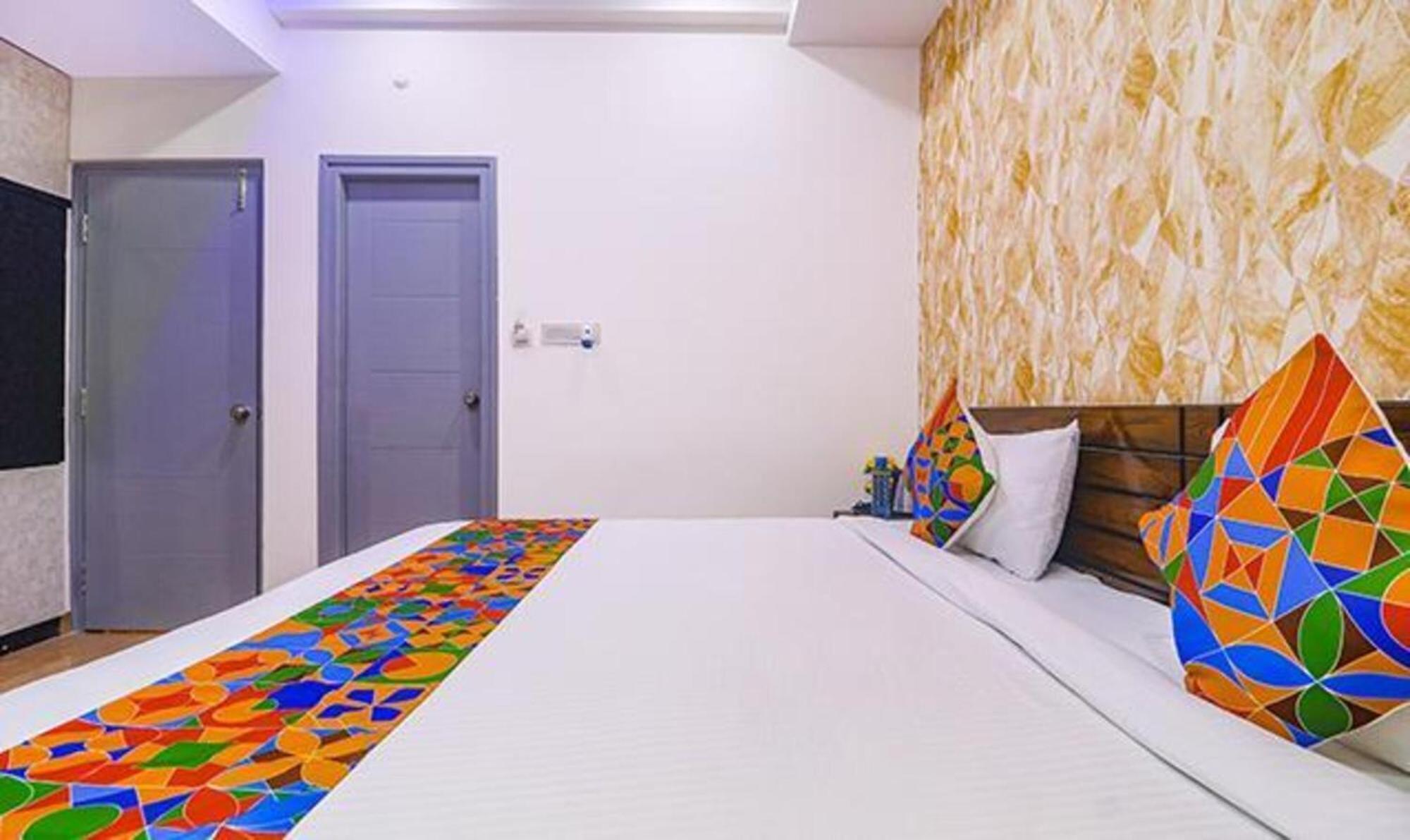 Fabexpress The Dream Elite - Nr Golconda Fort, Manikonda Hyderabad Ngoại thất bức ảnh